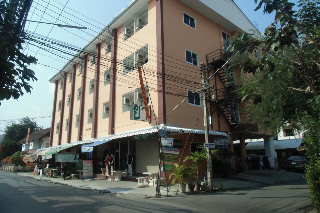 Chanaporn Place — Photos 1